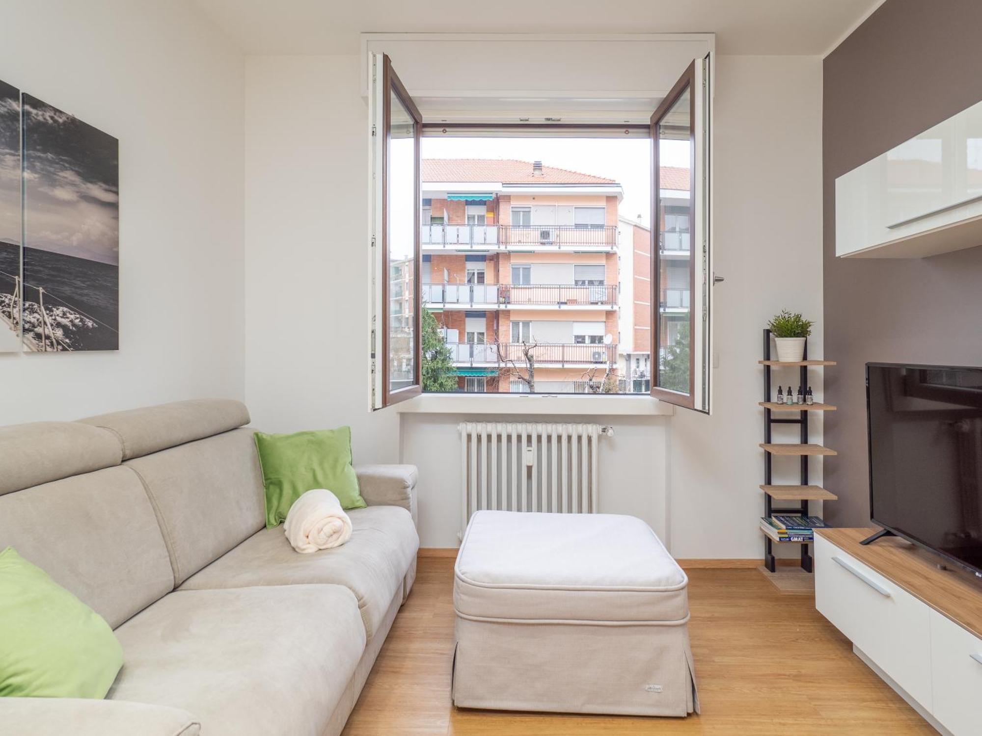 Milano 5 Guests - Modern Apt With Balcony 외부 사진